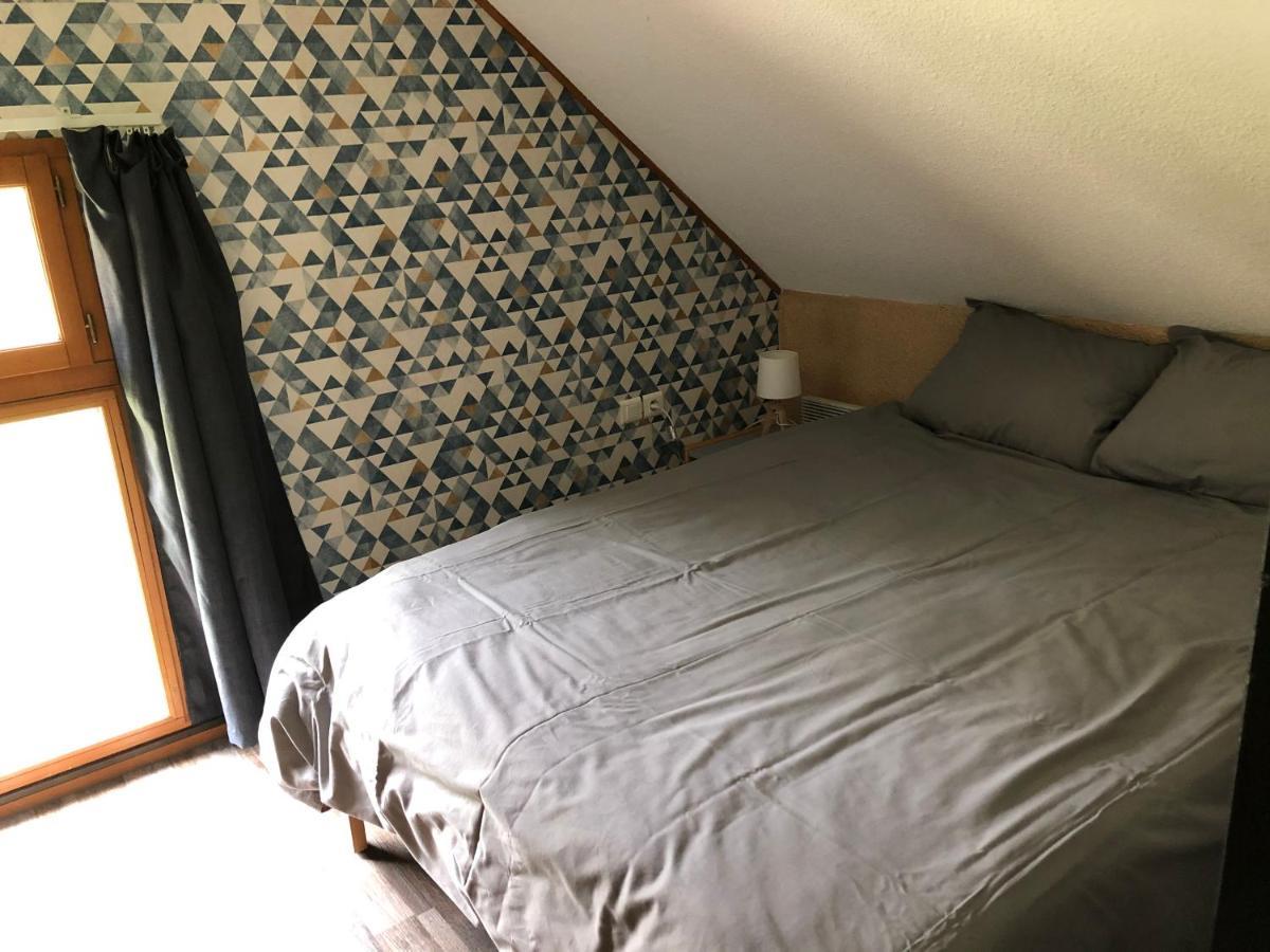 Signy-le-Petit Cottage Chaleureux Dans Domaine Prive מראה חיצוני תמונה