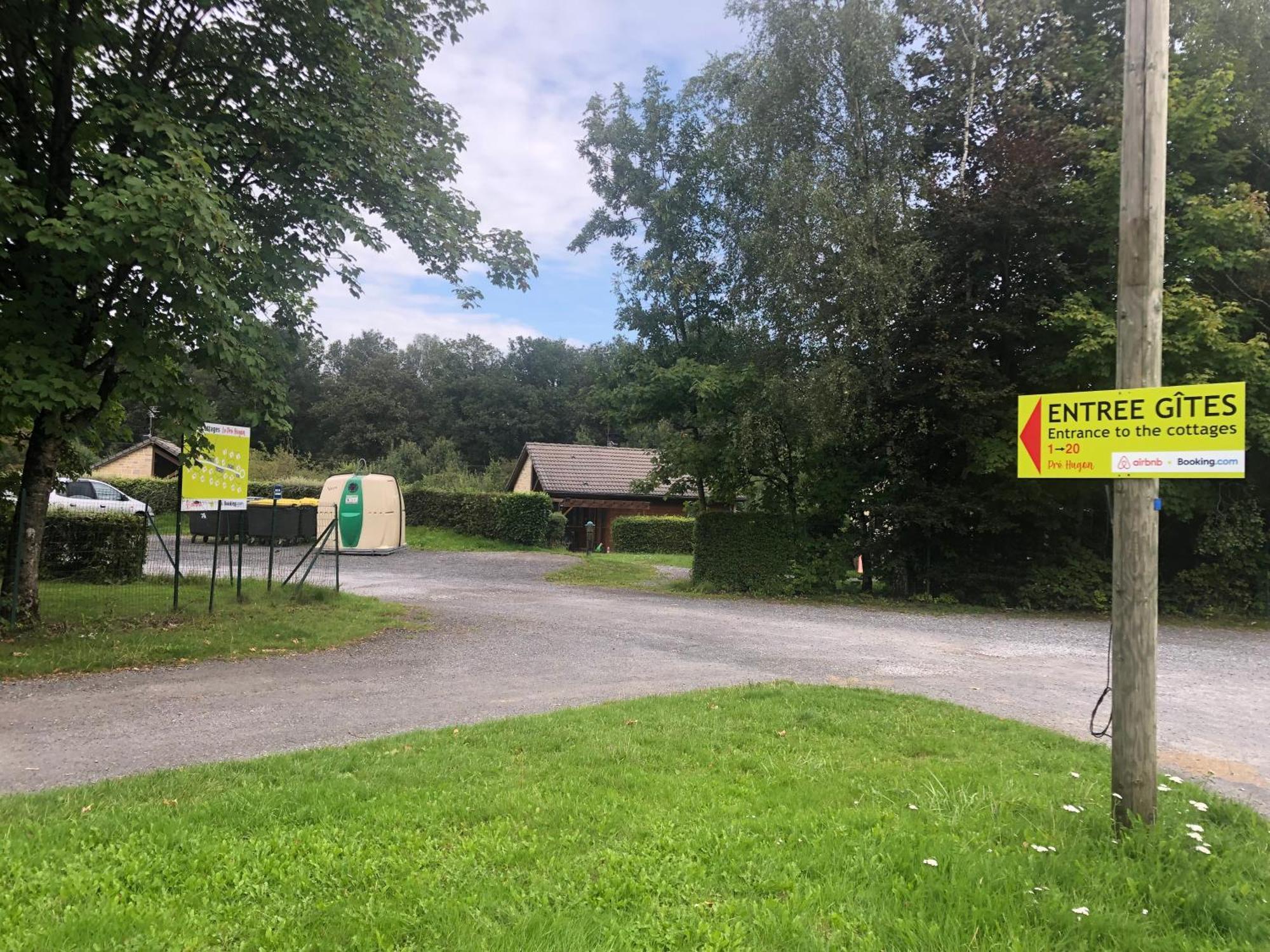Signy-le-Petit Cottage Chaleureux Dans Domaine Prive מראה חיצוני תמונה
